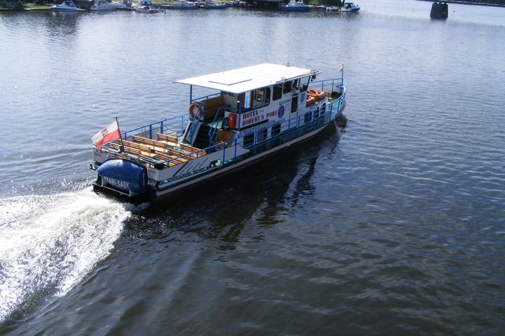 Mikołajki, Śniardwy i łabędzie z Łuknajna