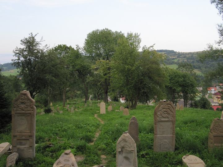 Baligród i dolina Hoczewki — Jewish cemetery in Baligród