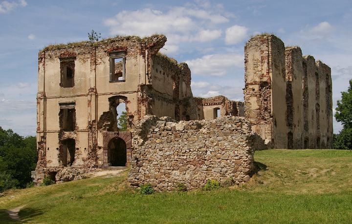 Bodzentyn — Ruins of the castle in Bodzentyn, Poland