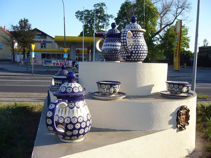 Bolesławiec — Typical handymade ceramic produced in the city and in nehbourhood since centuries