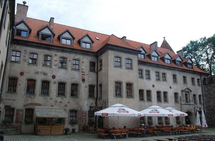 Bytów — Hotel wing of castle in Bytów , Poland.