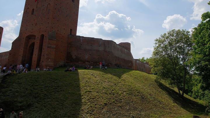 Czersk — Zamek książąt mazowieckich w Czersku – ceglany zamek zbudowany na przełomie XIV i XV wieku