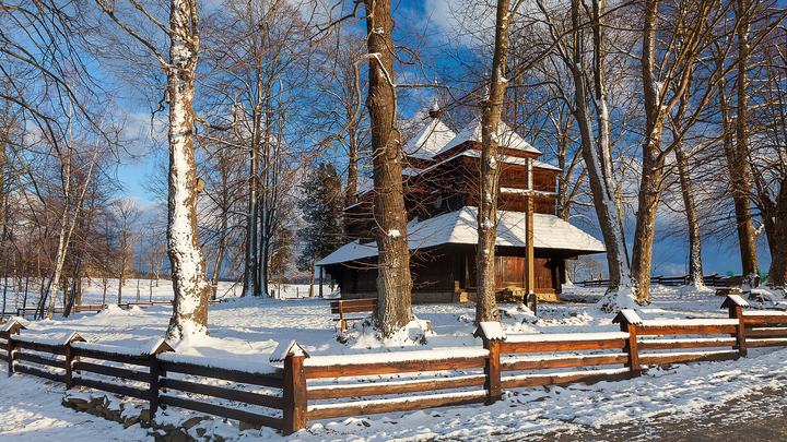 Drewniane cerkwie Bieszczadów — Smolnik, Cerkiew św. Michała Archanioła w Smolniku