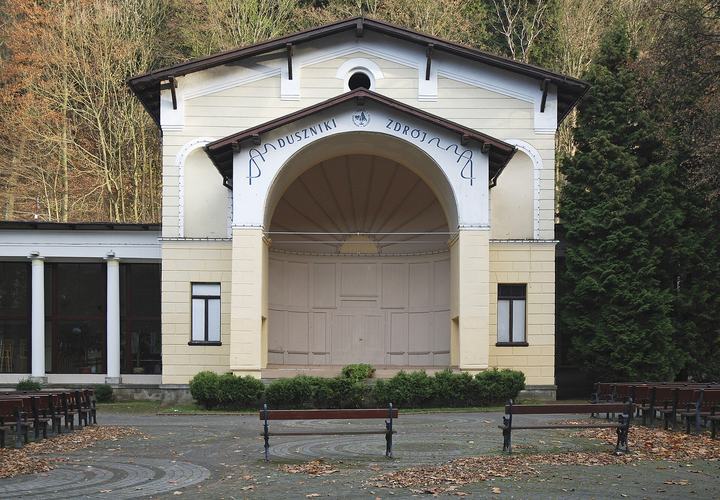 Duszniki-Zdrój — Spa Park in Duszniki-Zdrój, band shell