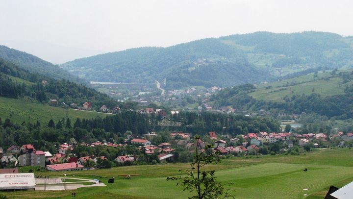 Góra Żar i Jezioro Międzybrodzkie — WIDOK Z GÓRY ŻAR.