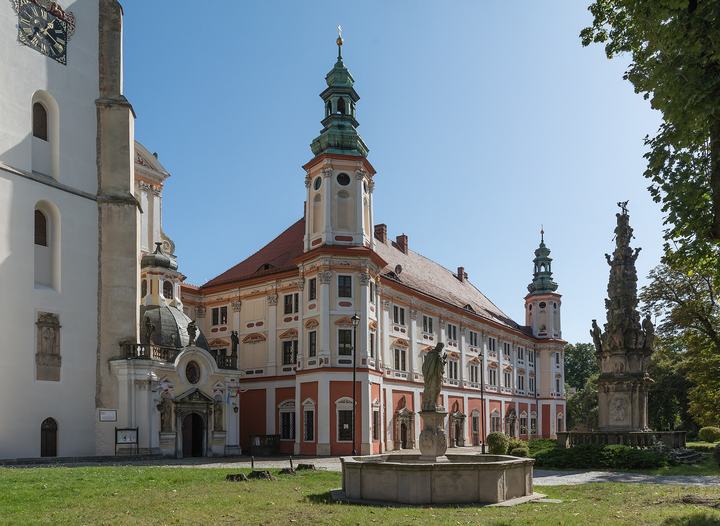 Henryków — Monastery in Henryków