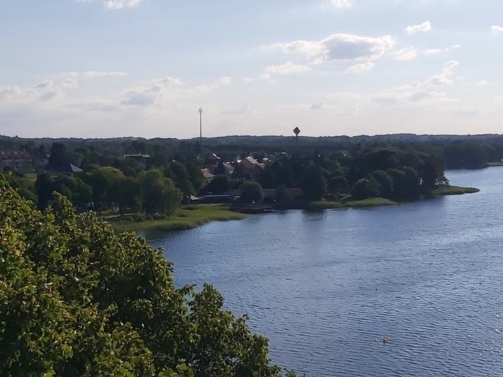 Ińsko — Widok na jezioro Ińsko z wieży widokowej w Ińsku