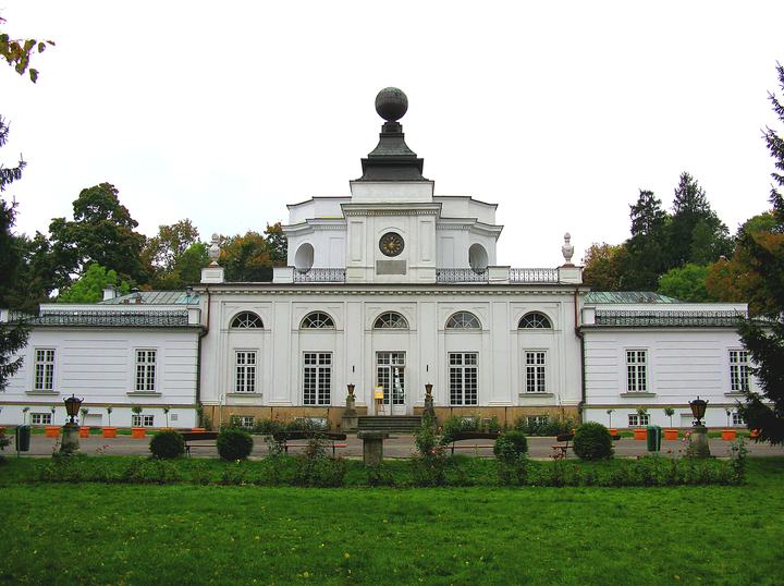 Jabłonna – pałac i park nad Wisłą
