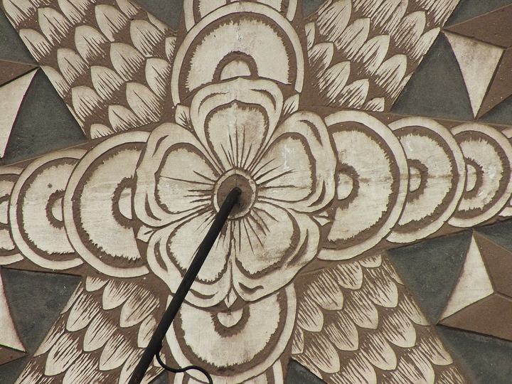 Jędrzejów – muzeum zegarów i opactwo
