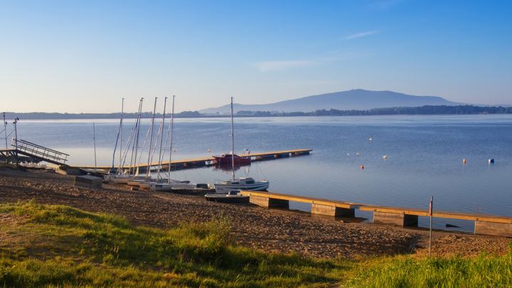 Jezioro Mietkowskie pod Ślężą — This is a photography of protected area with CRFOP ID