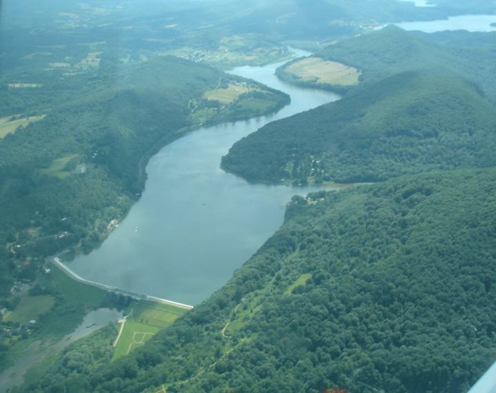 Jezioro Myczkowskie i zapora — Jezioro Myczkowskie