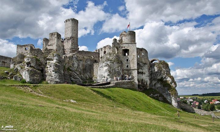 Jura rowerem — Podzamcze. Zamek Ogrodzieniec