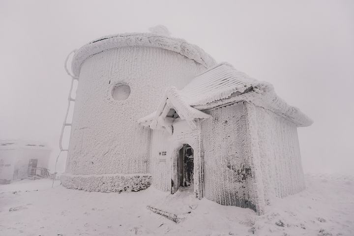 Karpacz zimą — Karpacz, Kaplica św. Wawrzyńca na Śnieżce