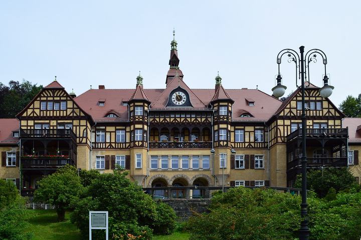 Kowary — Kowary is a town in the Lower Silesian region of south-west Poland, just under 100 kilomet
