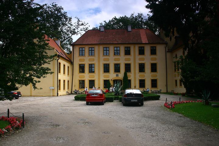 Krokowa — Krokowa - pałac