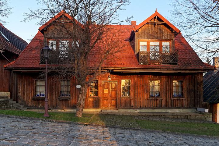Lanckorona – drewniane miasteczko na wzgórzu