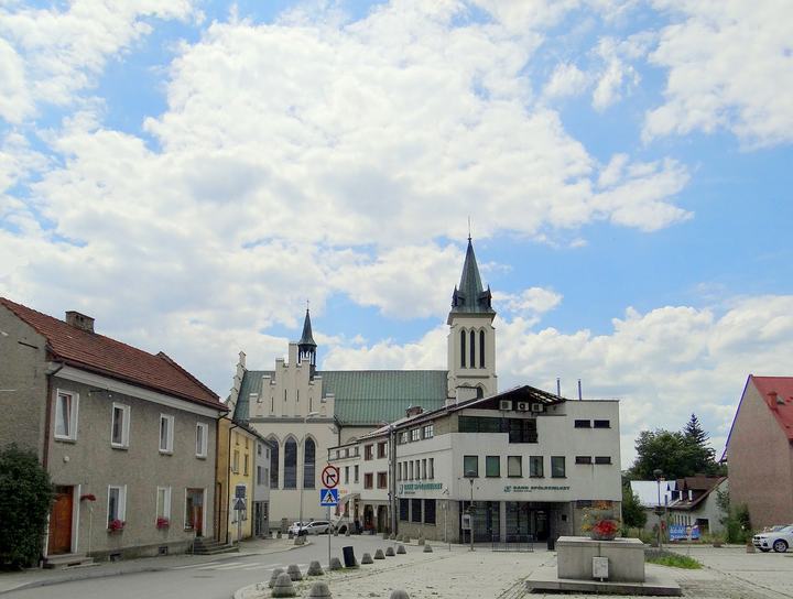 Mszana Dolna — Mszana Dolna. Kościół św. Michała Archanioła.