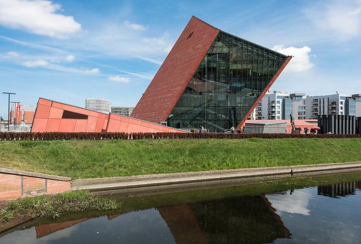 Muzeum II Wojny Światowej w Gdańsku — Museum of the Second World War in Gdańsk