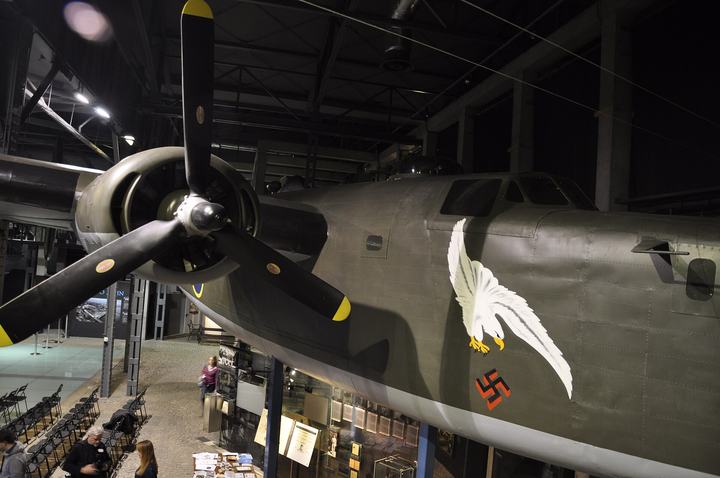 Muzeum Powstania Warszawskiego — The Liberator airplane at the Warsaw Rising Museum