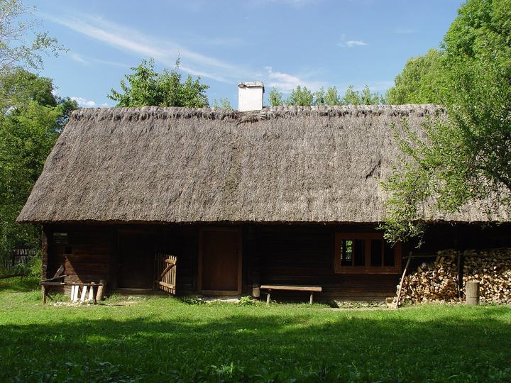 Muzeum Wsi Opolskiej w Bierkowicach — Chata w Muzeum Wsi Opolskiej w Opolu
