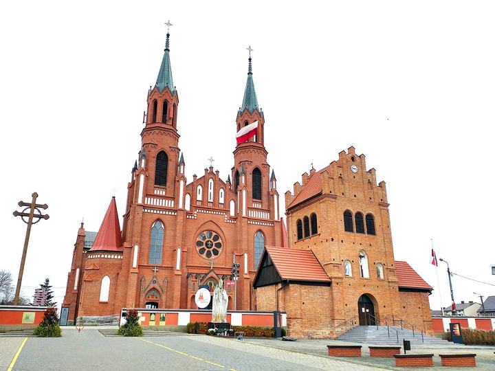Myszyniec — Bazylika kolegiacka Trójcy Przenajświętszej w Myszyńcu – rzymskokatolicki kościół parafial