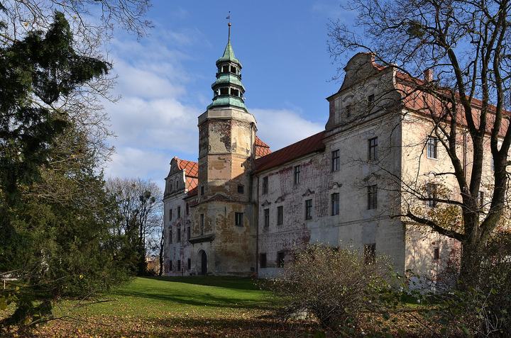 Niemodlin – zamek i stawy