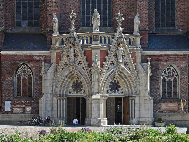 Nysa — Saints James and Agnes Basilica in Nysa, main interior