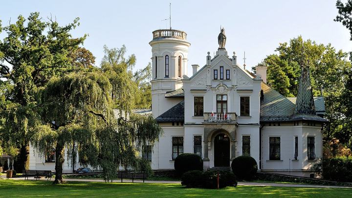 Oblęgorek — Oblęgorek , Aleja Lipowa 24 - Pałac (obecnie muzeum), 1900