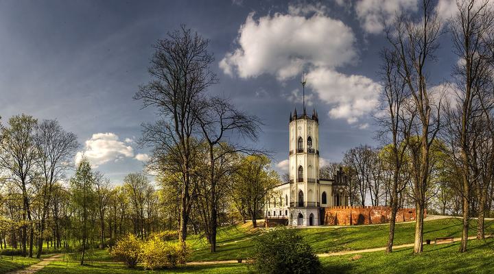 Opinogóra — Neogotycki pałac Krasińskich w Opinogórze Górnej
