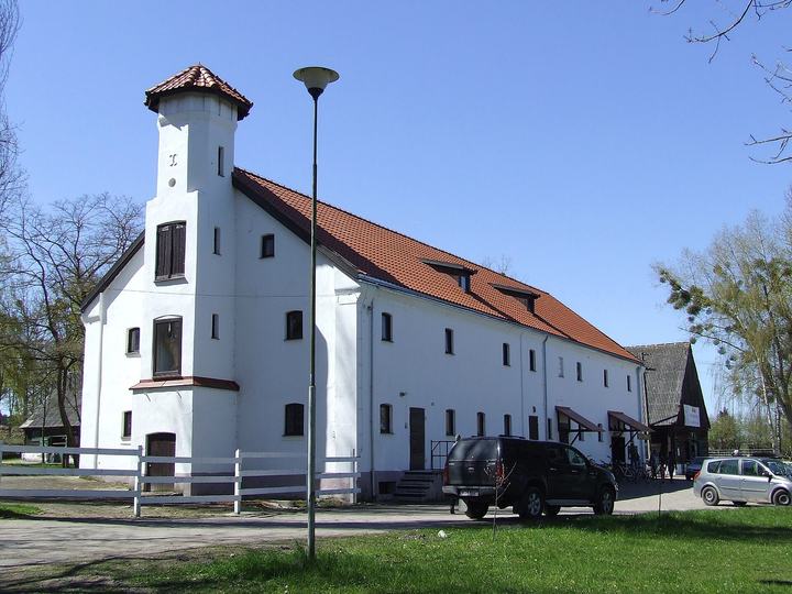 Popielno — Popielno - stary spichlerz (powiat piski)
