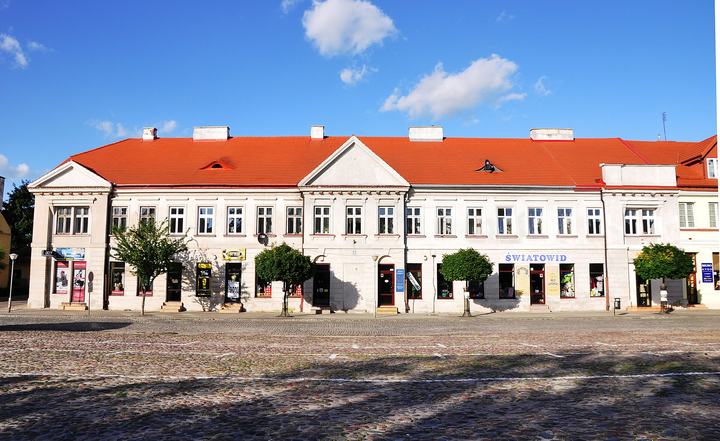 Pułtusk – najdłuższy rynek i zamek biskupi