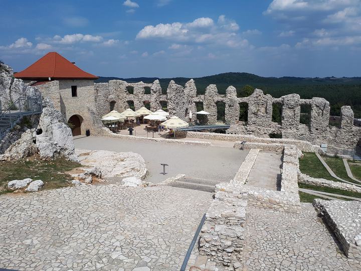 Rabsztyn — Zamek w Rabsztynie.