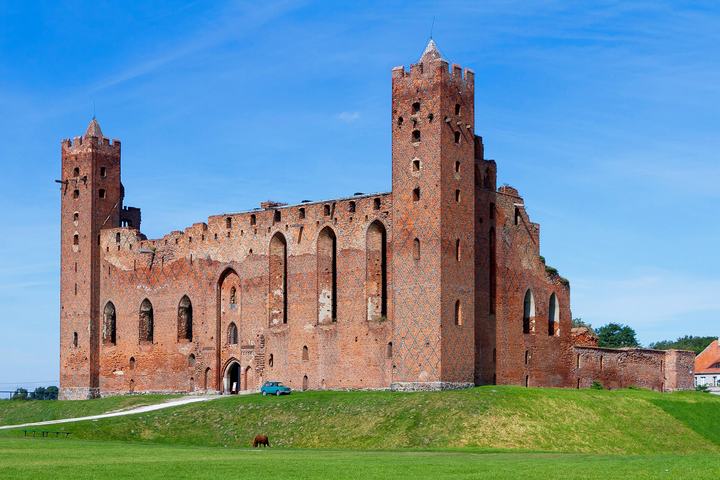 Radzyń Chełmiński — Gothic castle in Radzyn Chelminski