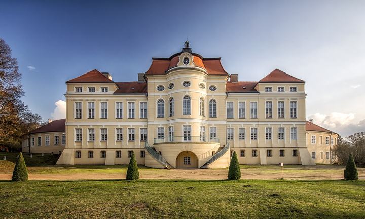 Rogalin – pałac Raczyńskich i dęby
