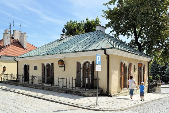 Sandomierz — Former guardhouse in Sandomierz, Rynek 12, now seat of PTTK (Polish Tourist and Sightseein
