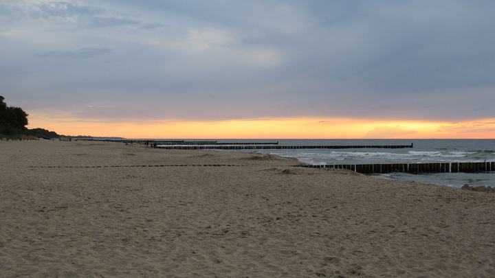 Sianożęty — Sianożęty (woj. zachodniopomorskie, Polska). Plaża.