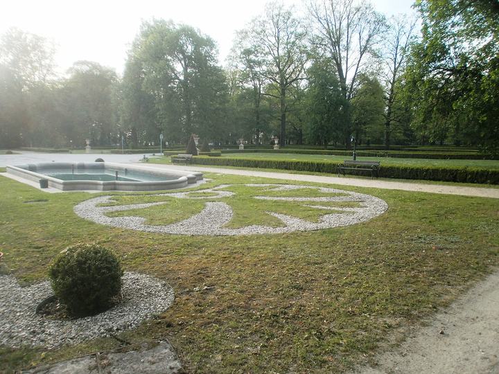Sieniawa — Sieniawa, pałac, 1 poł. XVIII, 1763, 1879-1882, 1982-1986