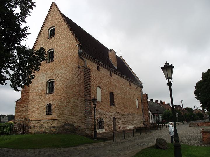 Sieraków – zamek Opalińskich i pojezierze