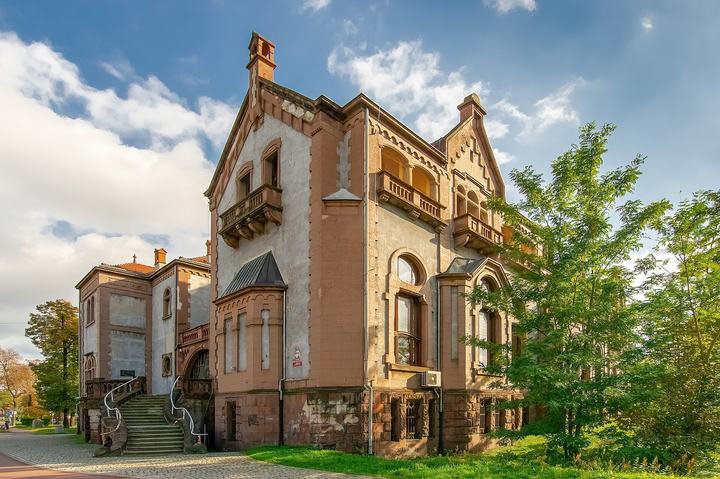 Sosnowiec — Franz Schön Palace at 1 Maja Street 19 in Sosnowiec, Poland, also known as the New Schön P
