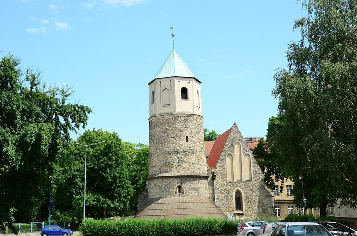 Strzelin – rotunda i kamieniołomy granitu
