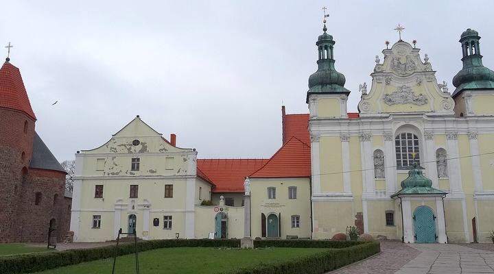 Strzelno — Rotunda św. Prokopa I kościół Św. Trójcy w Strzelnie