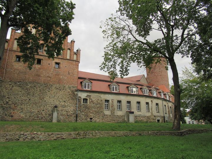 Świdwin — Świdwin (woj. zachodniopomorskie, Polska). Zamek od tyłu.