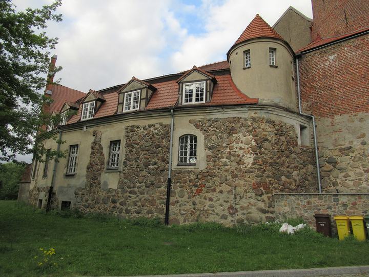 Świdwin — Świdwin (woj. zachodniopomorskie, Polska). Zamek od tyłu.