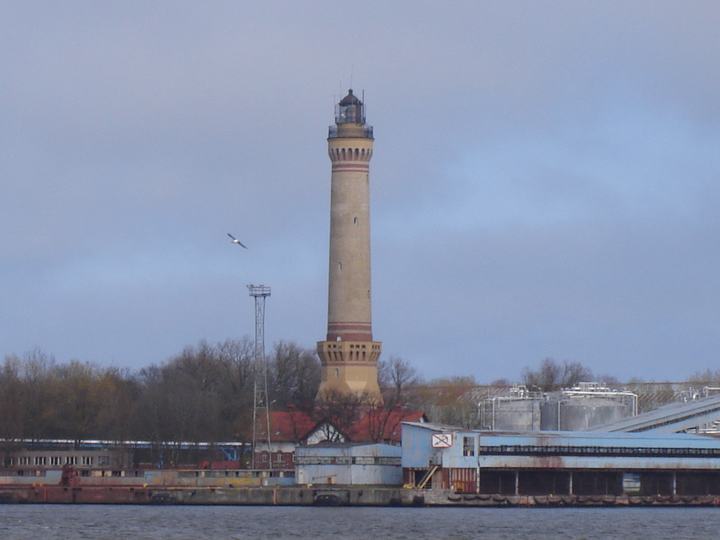 Świnoujście — Latarnia morska w Świnoujściu. Autorka: H.Ciszewska-Czyż.