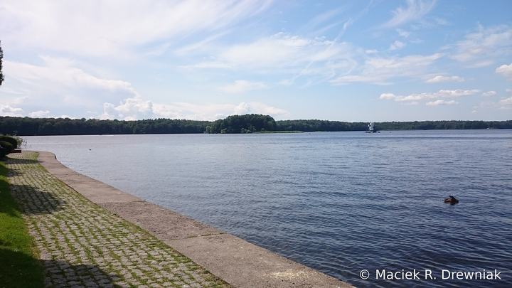 Szczecinek — Trzesiecko Lake in Szczecinek, view around the mouth of the Niezdobna River