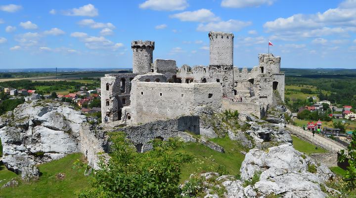 Szlak Orlich Gniazd — The “Trail of the Eagles' Nests” (Szlak Orlich Gniazd) of south-western Poland, is a marke