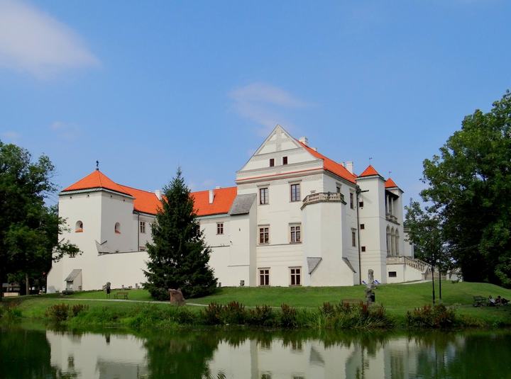 Szydłowiec – zamek Radziwiłłów i ratusz