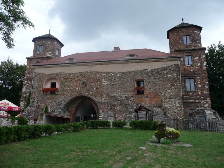 Toszek — Toszek, zamek, XV