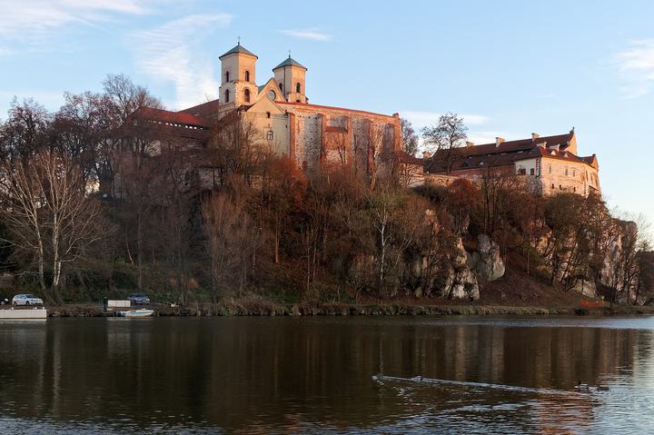 Tyniec — Tyniec Abbey in Kraków, during sunset, seen from Piekary village