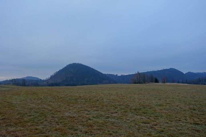 Waligóra — Waligóra z luk pod horou Klin